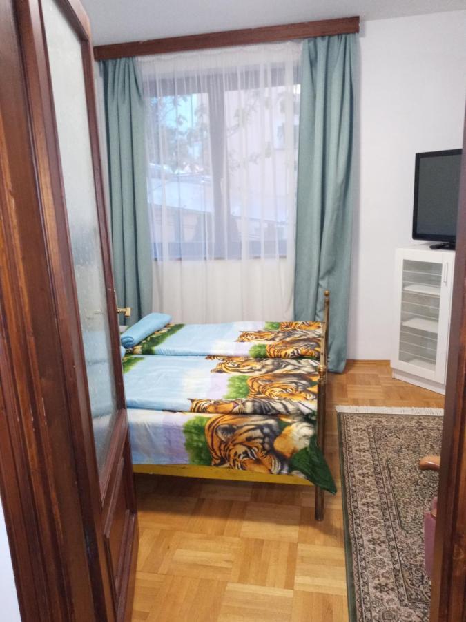 Luxury Eagle Apartman Budapest Exteriör bild