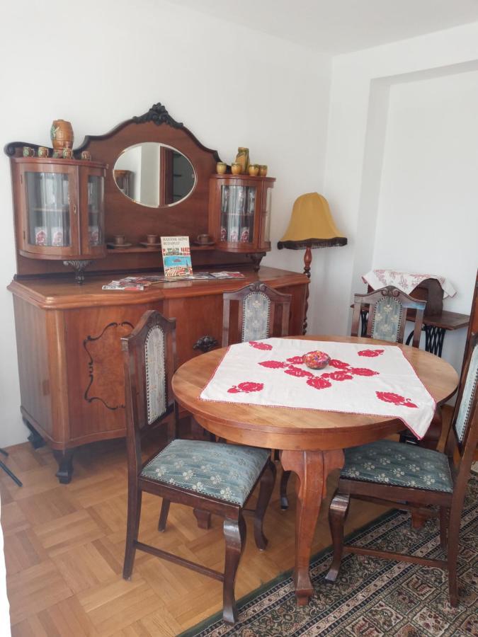 Luxury Eagle Apartman Budapest Exteriör bild